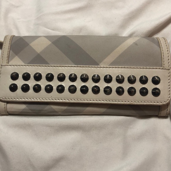 Authentic Burberry Studded Wallet - Picture 1 of 8